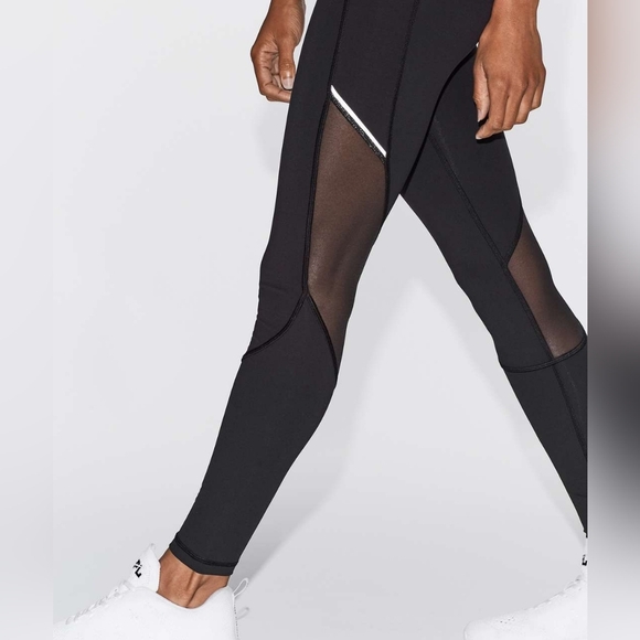 LULULEMO Leggings Size 2, Prestige Condition - Picture 1 of 9